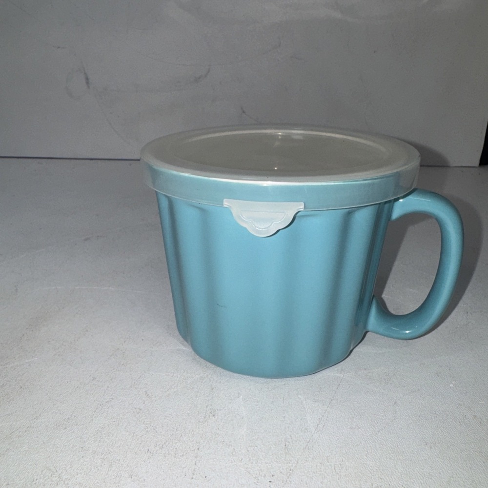 farberware bakers advantage 16oz. teal stoneware soup mug.